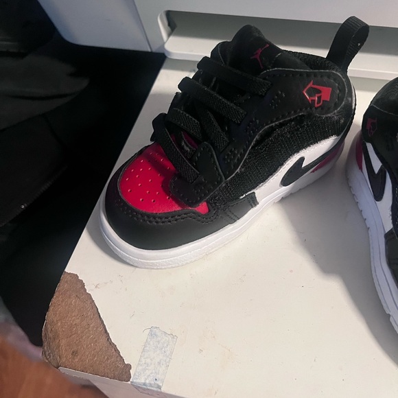 Jordan 1 Sneakers 5C - Picture 8 of 9